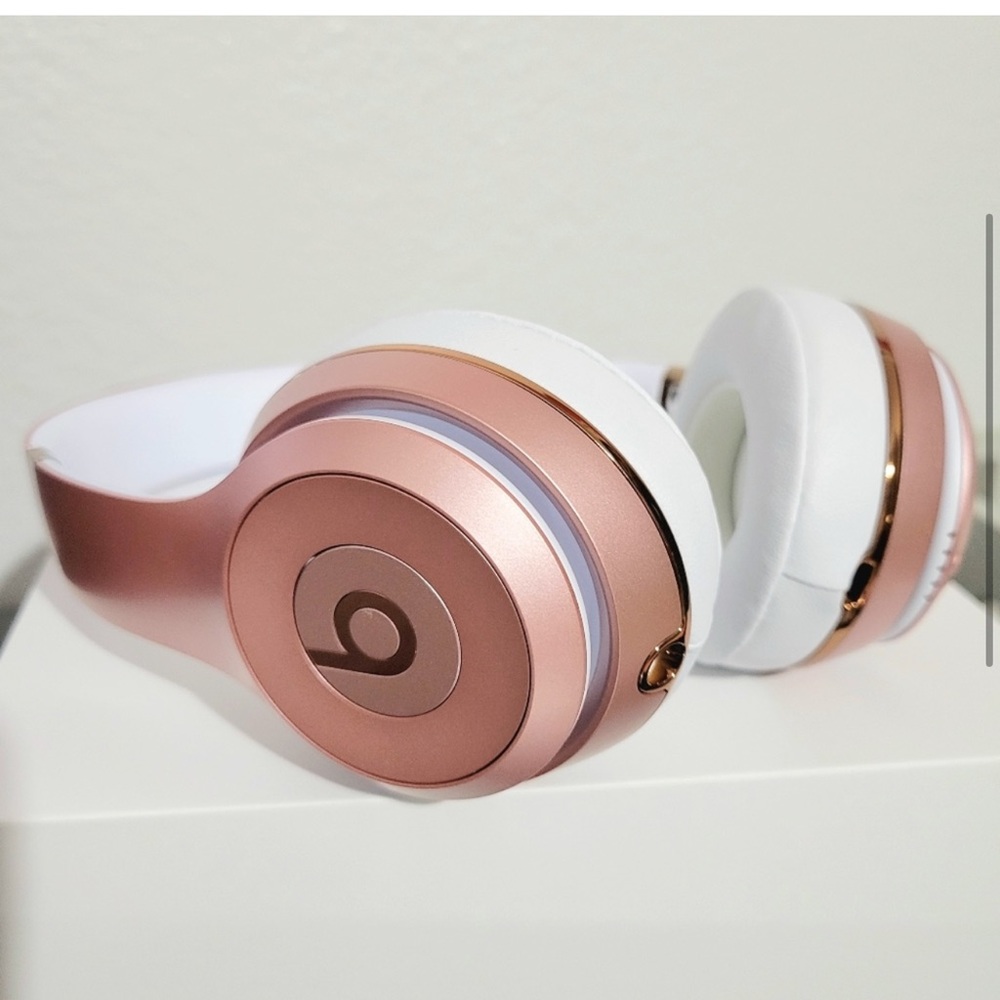 Beats by Dr. Dre - Solo³ Wireless On-Ear Headphones - Rose Gold